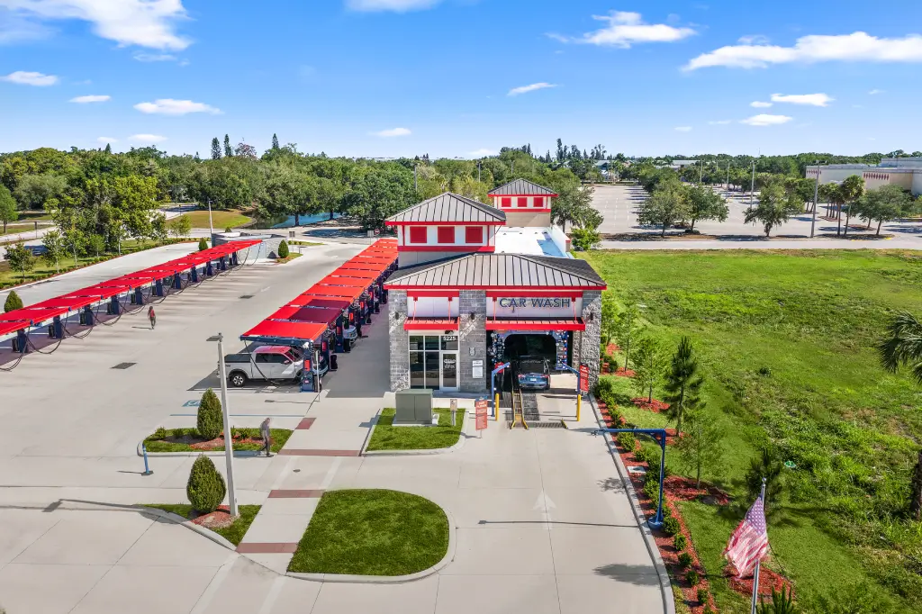 Sud Stop Car Wash at 5225 24th St E, Bradenton, FL