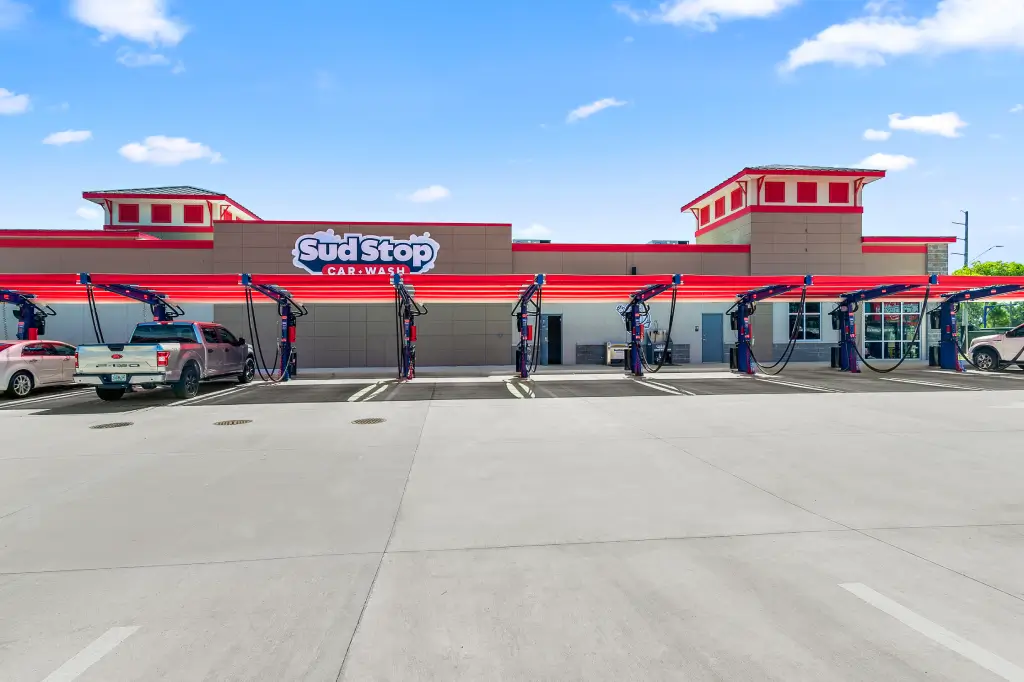 Sud Stop Car Wash at 5225 24th St E, Bradenton, FL