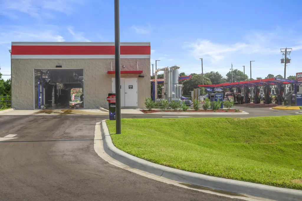 Sud Stop Car Wash at 17235 Panama City Beach Pkwy, Panama City Beach, FL