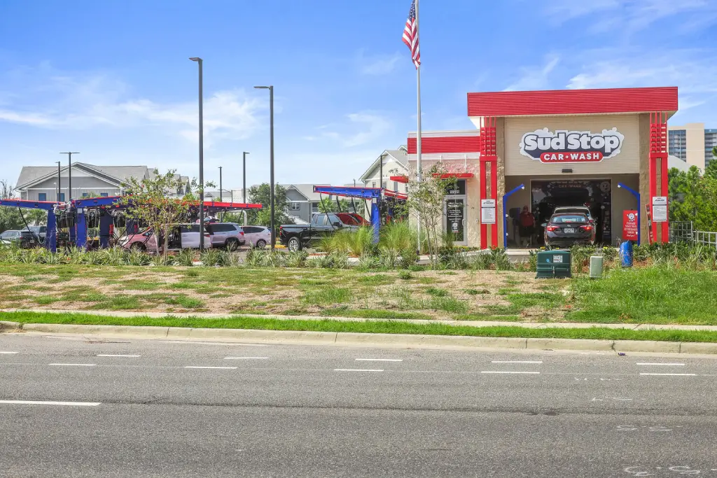 Sud Stop Car Wash at 17235 Panama City Beach Pkwy, Panama City Beach, FL