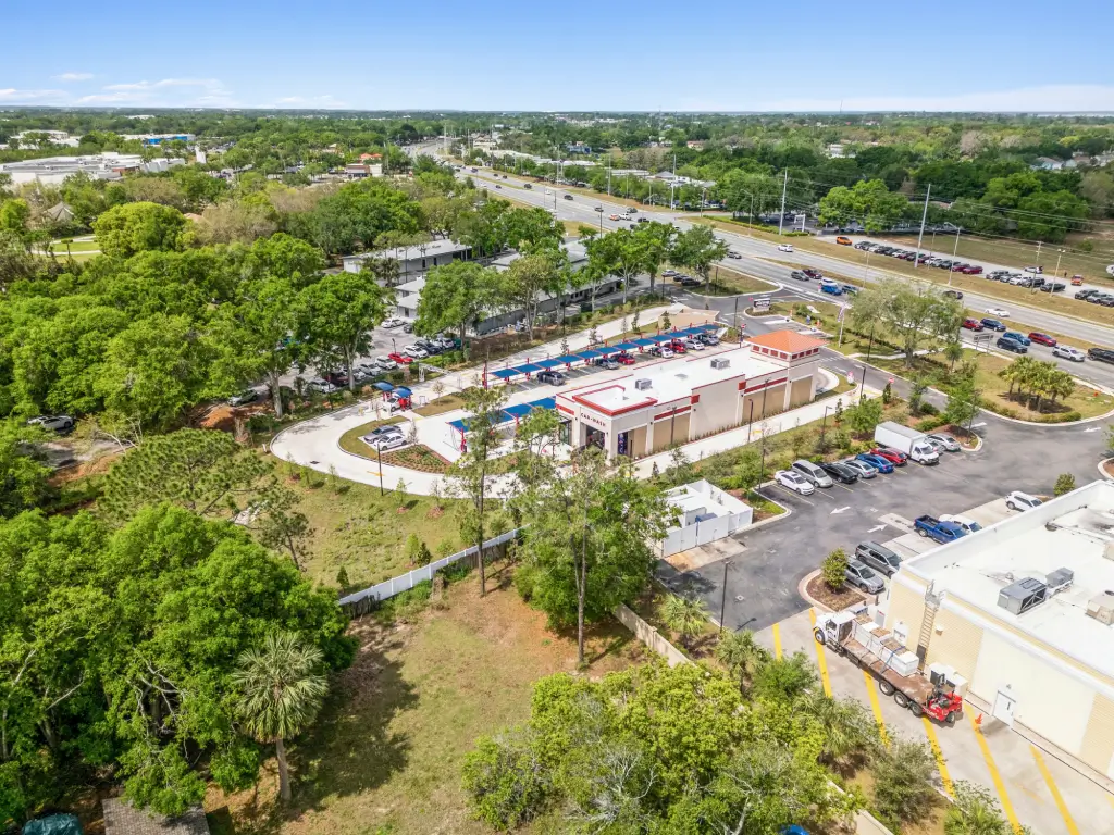 Sud Stop Car Wash at 17580 US 441, Mount Dora, FL