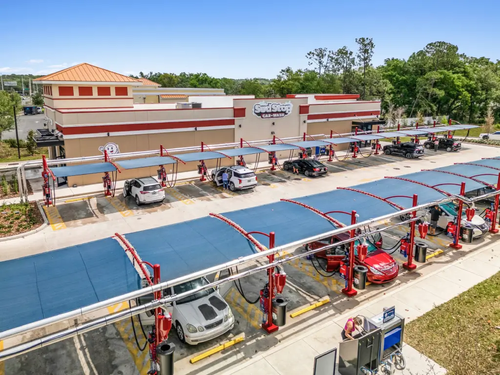 Sud Stop Car Wash at 17580 US 441, Mount Dora, FL