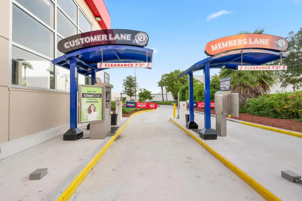 Sud Stop Car Wash at 3301 W Hallandale Beach Blvd, Pembroke Park, FL