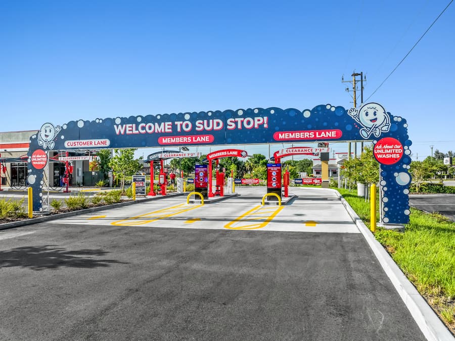 entrance lanes at sud stop car wash, 26480 Jones Loop Rd, Punta Gorda, FL 3395