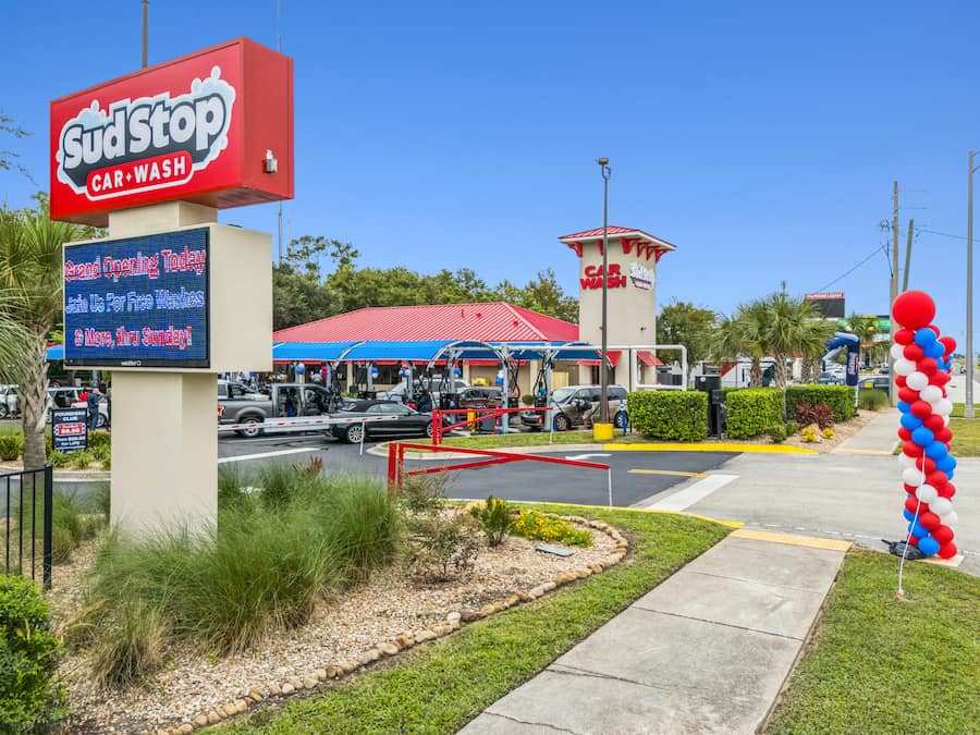 view of cars at sud stop car wash, 4132 Southside Blvd, Jacksonville, FL 32216