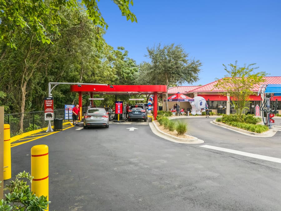 member and customer lanes at sud stop car wash, 4132 Southside Blvd, Jacksonville, FL 32216