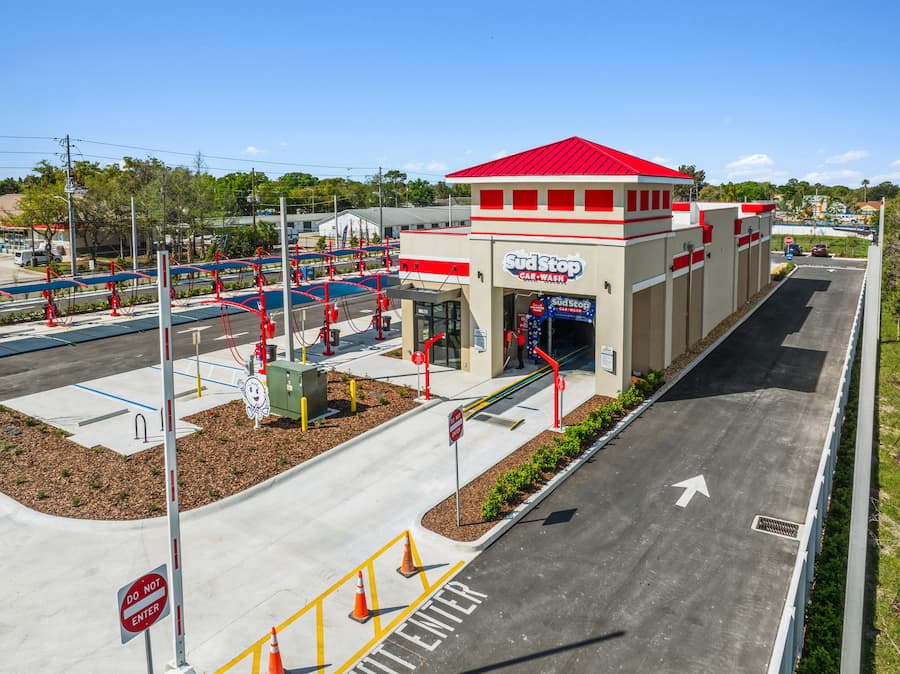 express car wash tunnel at sud stop car wash at 6629 126th Ave N, Largo, FL 33773