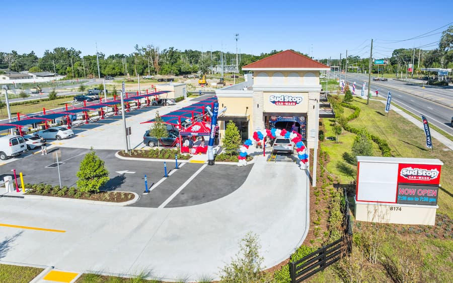 express car wash tunnel at sud stop car wash at 8252 Clarcona Ocoee Rd, Orlando, FL 32818